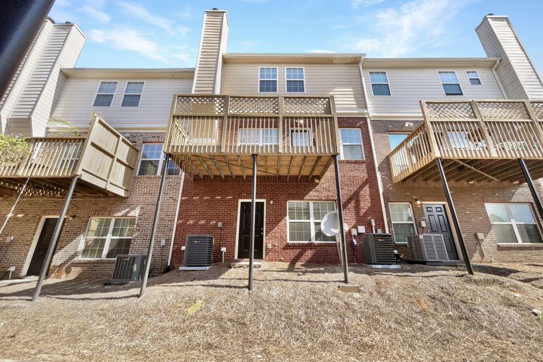 Photo 47 of 52 of 1622 Halliard Dr, Lawrenceville, GA