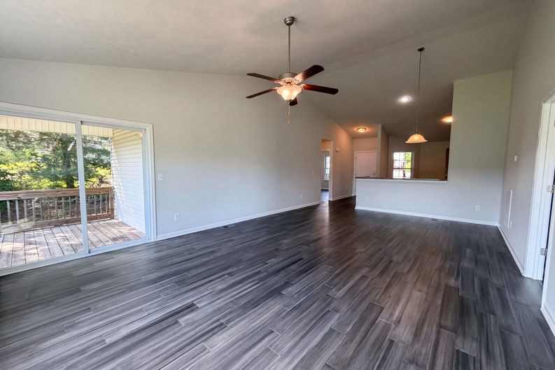 Photo 8 of 16 of 504 Welshcrest Ct, Antioch, TN