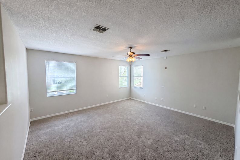 Photo 4 of 39 of 12706 Grovehurst Ave, Winter Garden, FL