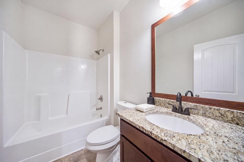 Photo 18 of 25 of 6372 Spring Cove Dr, Flowery Branch, GA