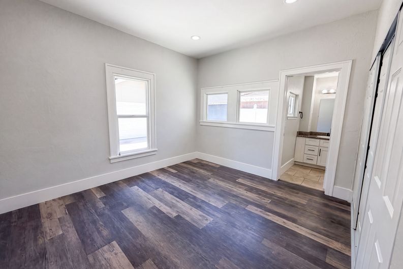 Photo 17 of 29 of 1860 W Willow St, Stockton, CA