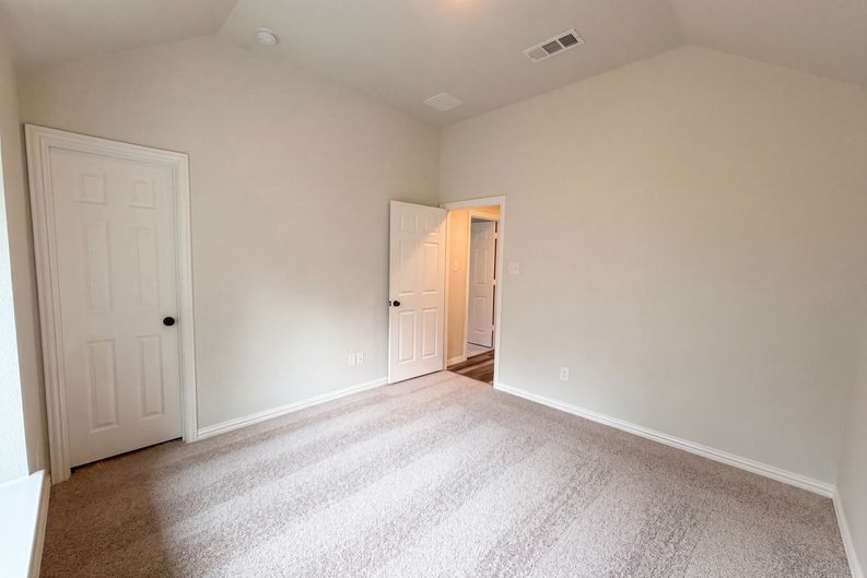 Photo 10 of 39 of 9332 Kaitlyn Ct, Lantana, TX