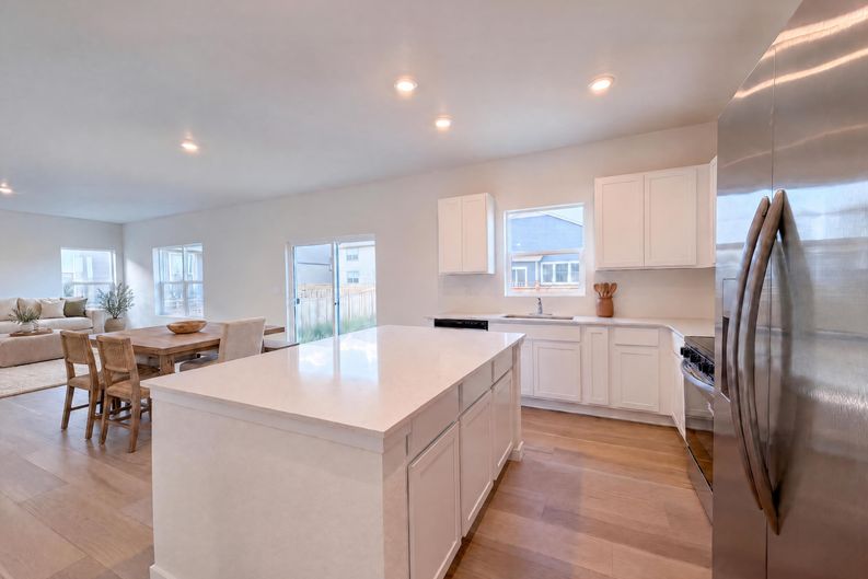 Photo 9 of 18 of 4043 Shirley Dr, Johnstown, CO