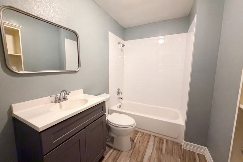 Photo 15 of 21 of 9314 Deanwood St, Houston, TX