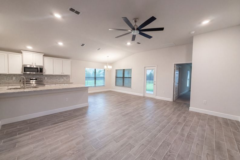 Photo 9 of 33 of 5938 164th Ave E, Parrish, FL