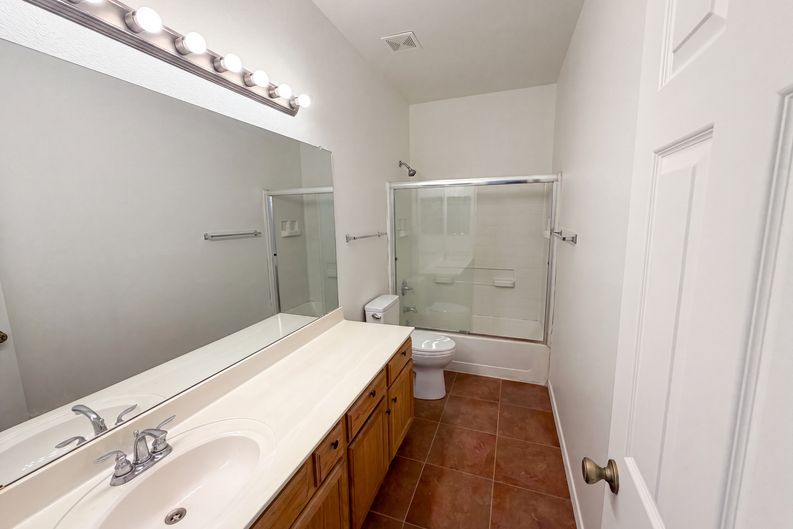 Photo 29 of 39 of 7428 S 15th Dr, Phoenix, AZ