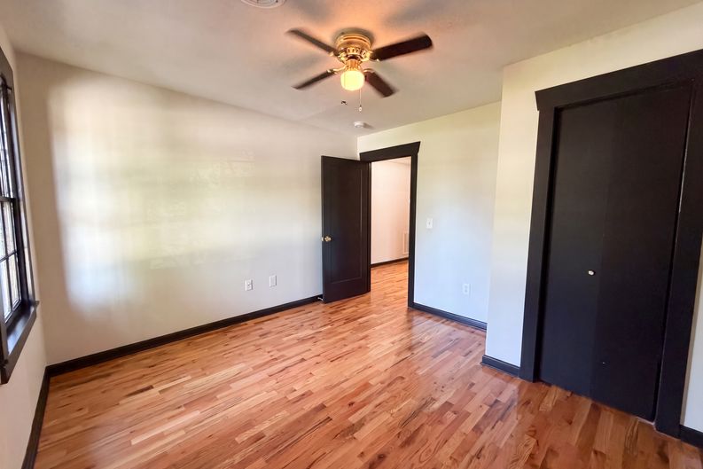Photo 10 of 20 of 509 Drake Ave, Nashville, TN