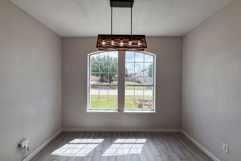 Photo 6 of 19 of 6367 Rainwater Way, Fort Worth, TX