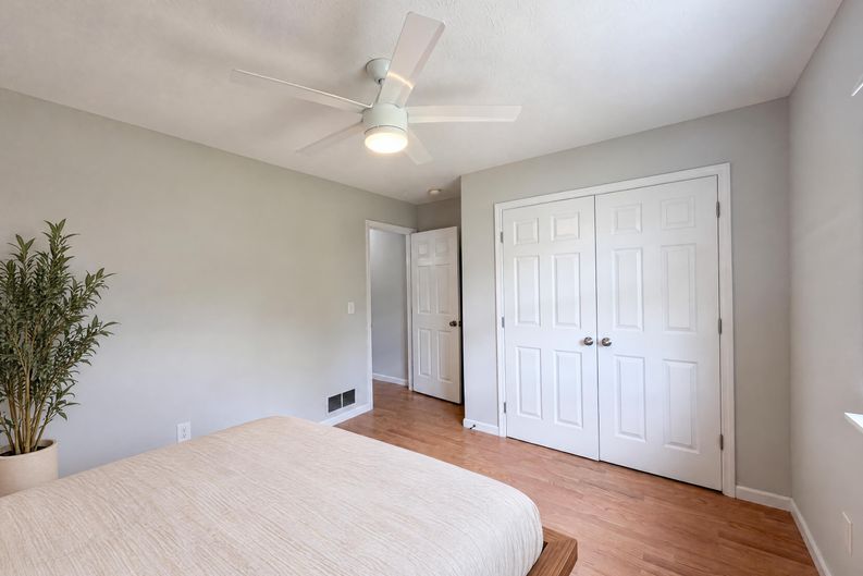 Photo 12 of 28 of 195 Brackbill Ct, Pickerington, OH