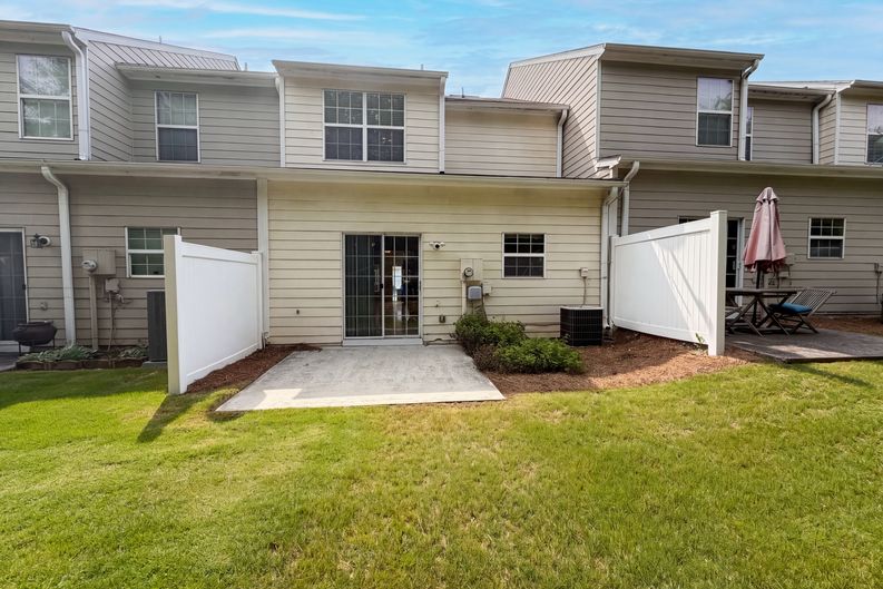 Photo 5 of 20 of 2350 Heritage Park Cir NW, Kennesaw, GA