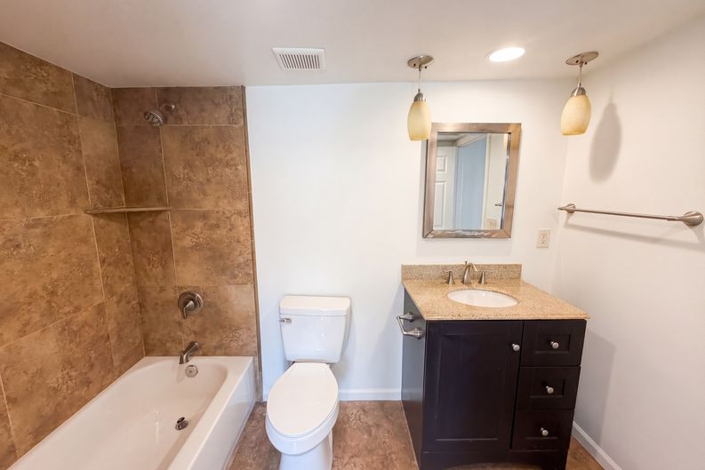 Photo 16 of 26 of 2722 E Nisbet Rd, Phoenix, AZ
