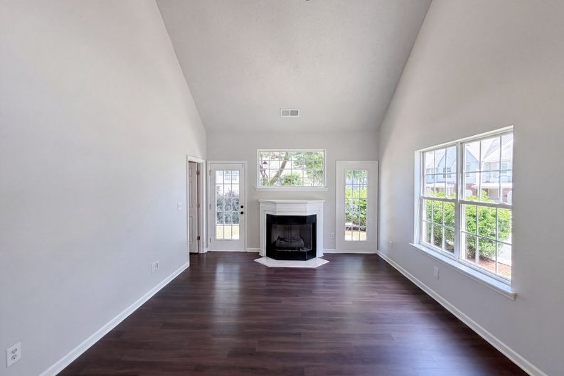 Photo 3 of 19 of 9606 Jack Russell Ct, Charlotte, NC