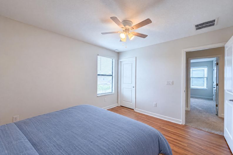 Photo 15 of 36 of 9709 Ivory Dr, Sun City Center, FL