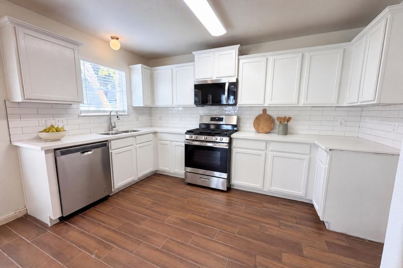Photo 9 of 40 of 6311 Richland Hills Dr, Katy, TX