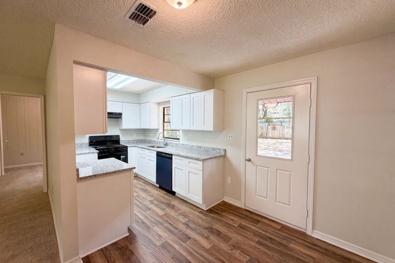 Photo 6 of 18 of 2505 Velma Ter, Leesburg, FL