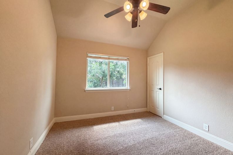 Photo 11 of 20 of 4309 Gleneagles Dr, Mansfield, TX