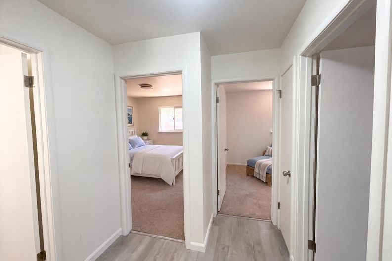 Photo 9 of 20 of 3008 Lerwick Rd, Sacramento, CA
