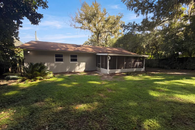 Photo 5 of 25 of 740 SE 28th St, Ocala, FL
