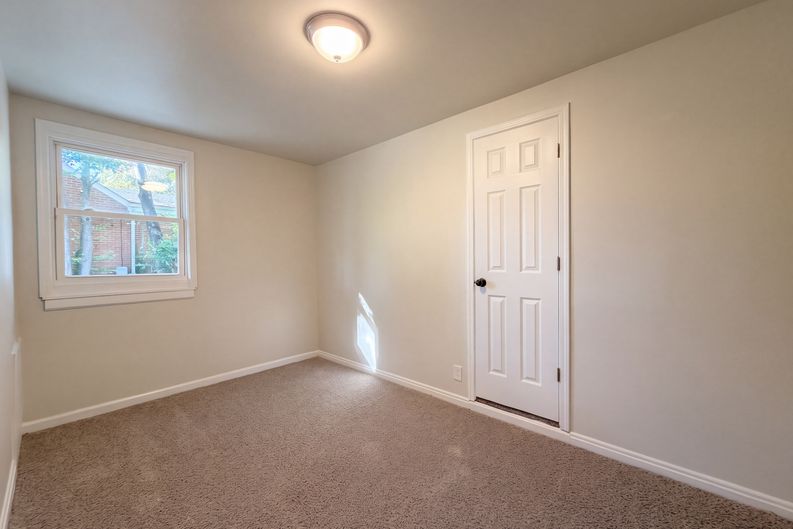 Photo 12 of 24 of 212 Red Oak Ave, Durham, NC