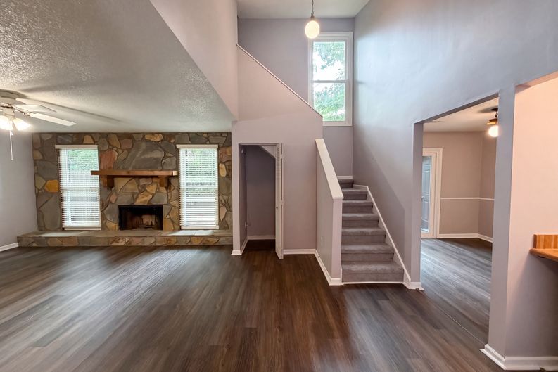 Photo 12 of 26 of 282 Toweridge Dr SW, Marietta, GA
