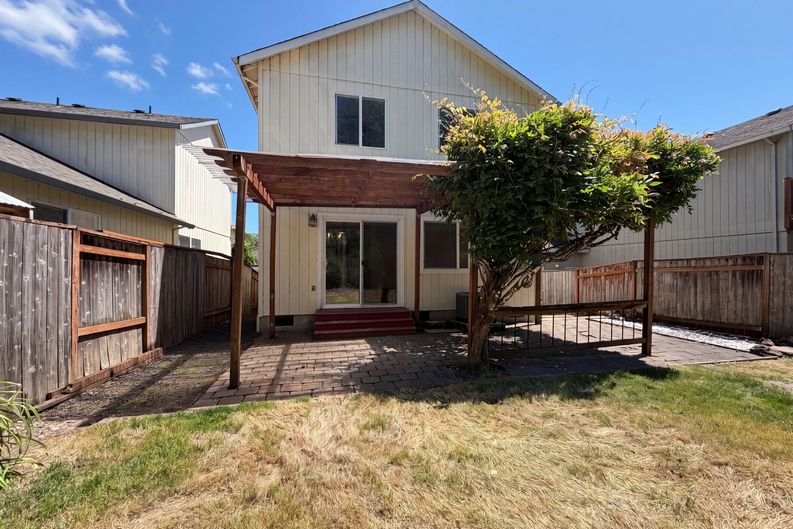 Photo 5 of 20 of 3344 Oakcrest Dr, Forest Grove, OR