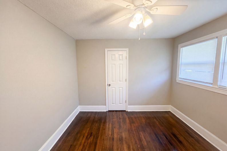 Photo 10 of 18 of 1428 Futrelle Dr, High Point, NC