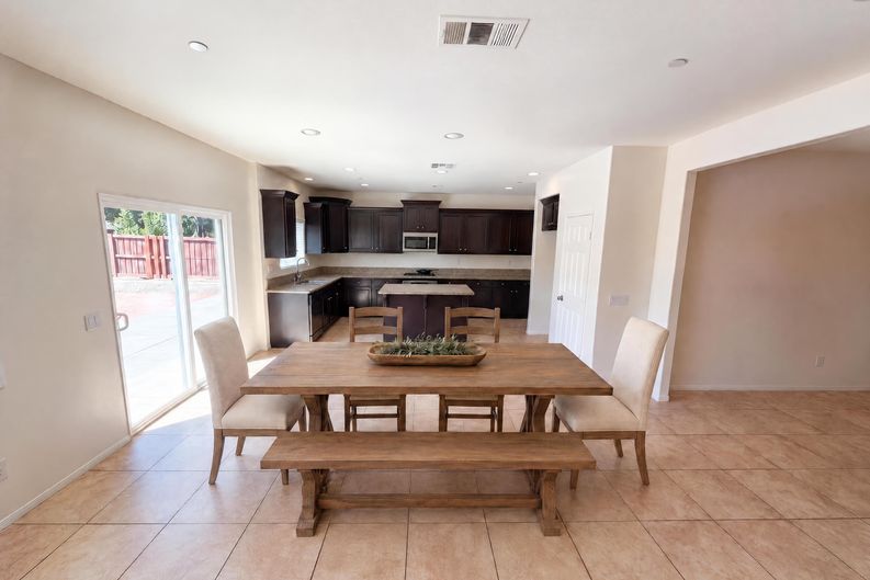 Photo 6 of 19 of 40959 Vauxhall Ct, Lake Elsinore, CA