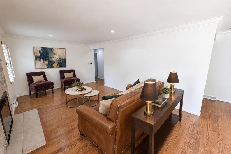 Photo 7 of 29 of 1741 S Krameria Way, Denver, CO