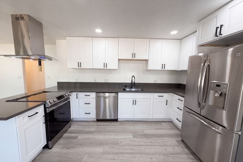 Photo 9 of 26 of 8266 Streng Ave, Citrus Heights, CA