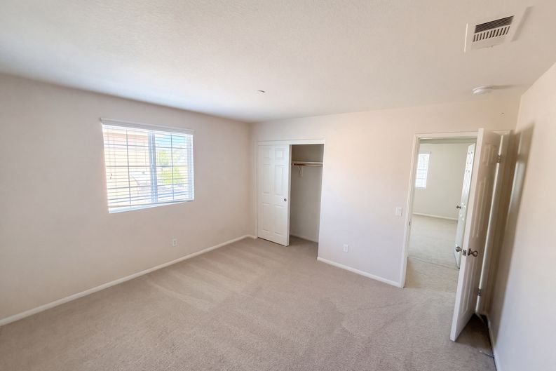 Photo 13 of 19 of 40959 Vauxhall Ct, Lake Elsinore, CA