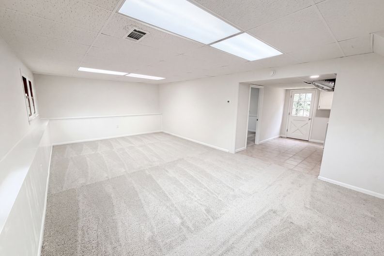 Photo 19 of 29 of 1731 Sundale Dr, Lawrenceville, GA