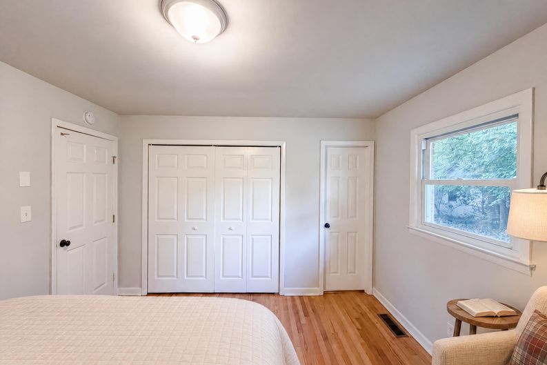 Photo 10 of 16 of 407 Lamesa Dr, Raleigh, NC