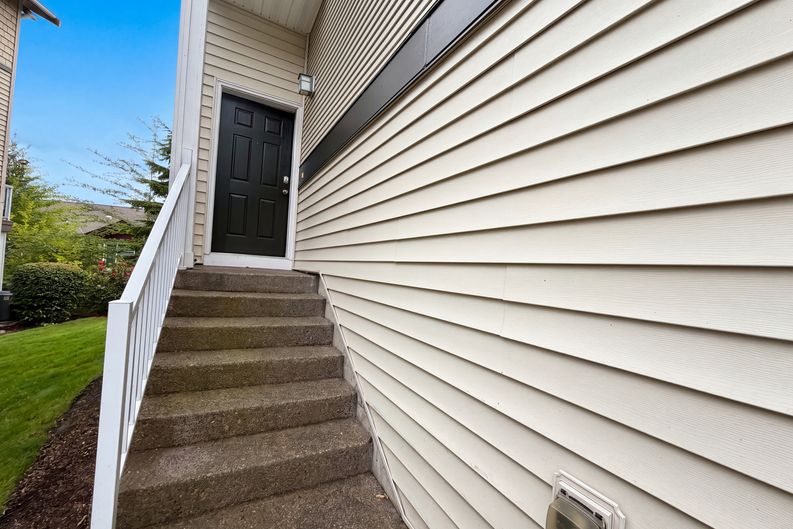 Photo 22 of 26 of 15485 SW Sparrow Loop, Beaverton, OR
