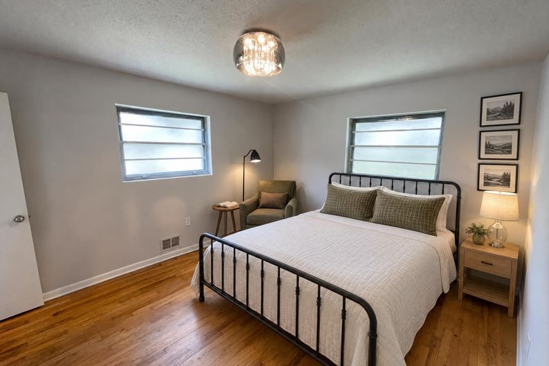 Photo 17 of 19 of 2855 Jerome Rd, Atlanta, GA