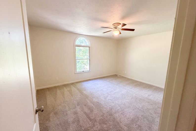 Photo 17 of 29 of 675 Jenny St, Selmer, TN