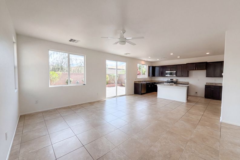 Photo 15 of 52 of 4036 White Opal St, Las Vegas, NV