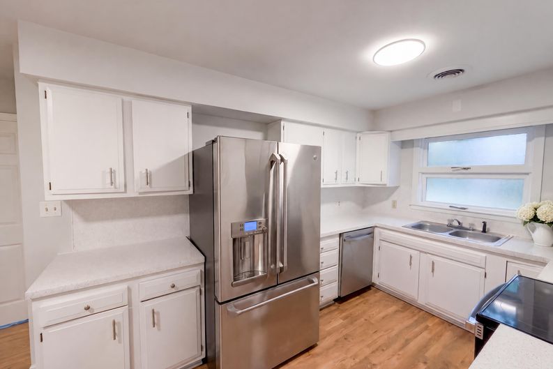 Photo 6 of 19 of 1524 Mt Holly Huntersville Rd, Charlotte, NC