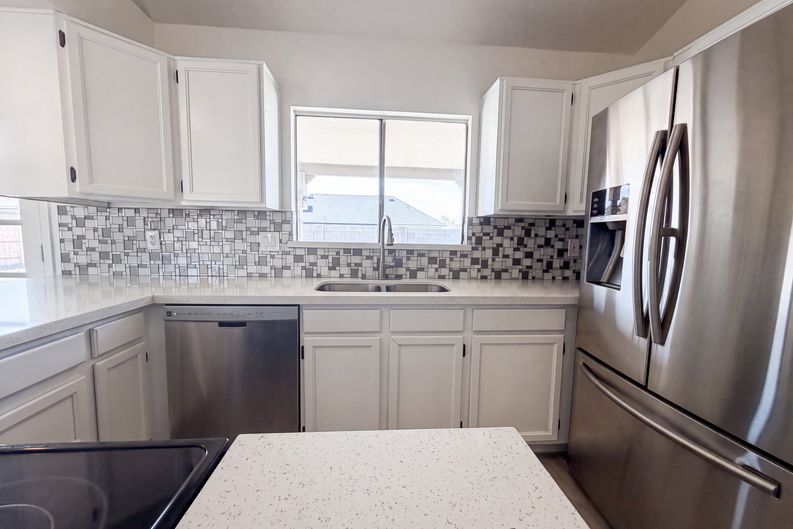 Photo 8 of 22 of 6915 W Cherry Hills Dr, Peoria, AZ