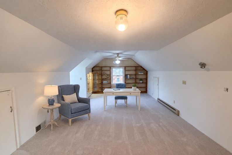 Photo 10 of 15 of 38 S Marshall St, Front Royal, VA