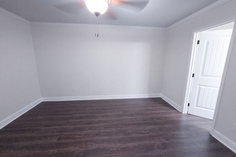 Photo 4 of 17 of 174 Pecan St, Danielsville, GA