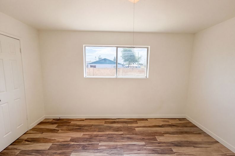 Photo 19 of 28 of 10215 N 36th Ave, Phoenix, AZ