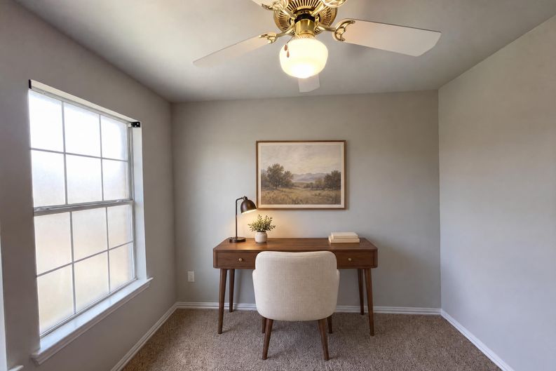Photo 13 of 19 of 2400 Creekview Dr, Plano, TX