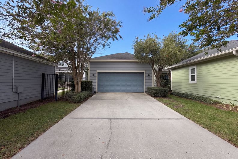 Photo 30 of 32 of 7797 Laureate Blvd, Orlando, FL