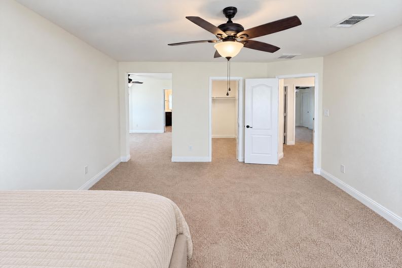 Photo 12 of 23 of 2713 Ranger Ln, Aubrey, TX
