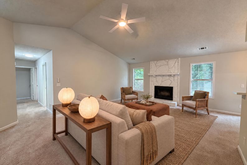 Photo 11 of 30 of 5810 Sailboat Pointe NW, Acworth, GA