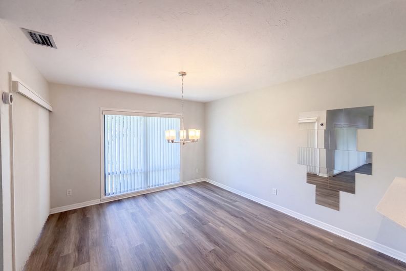 Photo 10 of 22 of 109 Tuxford Dr, Haines City, FL