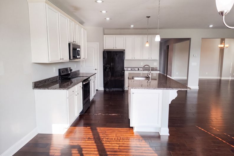 Photo 7 of 28 of 712 Bellemeade Cir, Florence, SC
