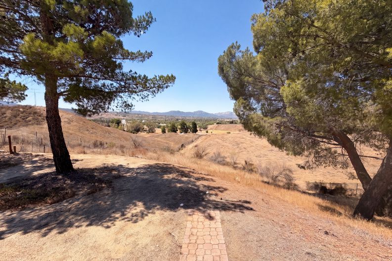 Photo 45 of 46 of 35095 Via Cerro Vis, Temecula, CA