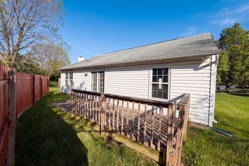 Photo 19 of 20 of 2027 Ferdinand Ct, Indianapolis, IN