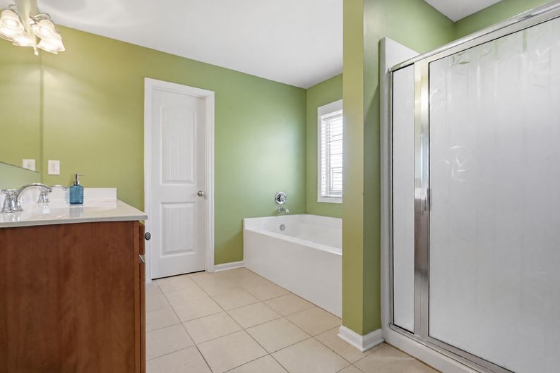 Photo 33 of 44 of 206 Providence Walk Ct, Canton, GA